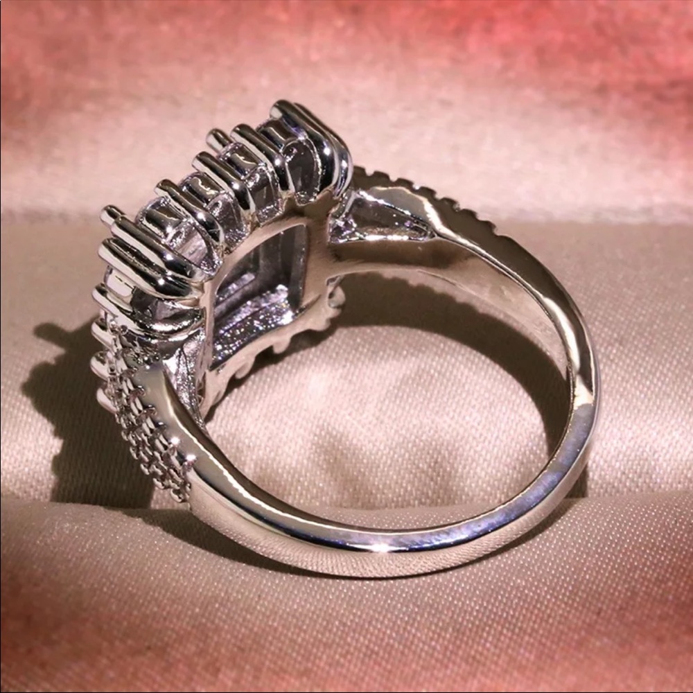 New Women’s 925 Silver Beautiful Square Diamond Ring - Picture 5 of 6